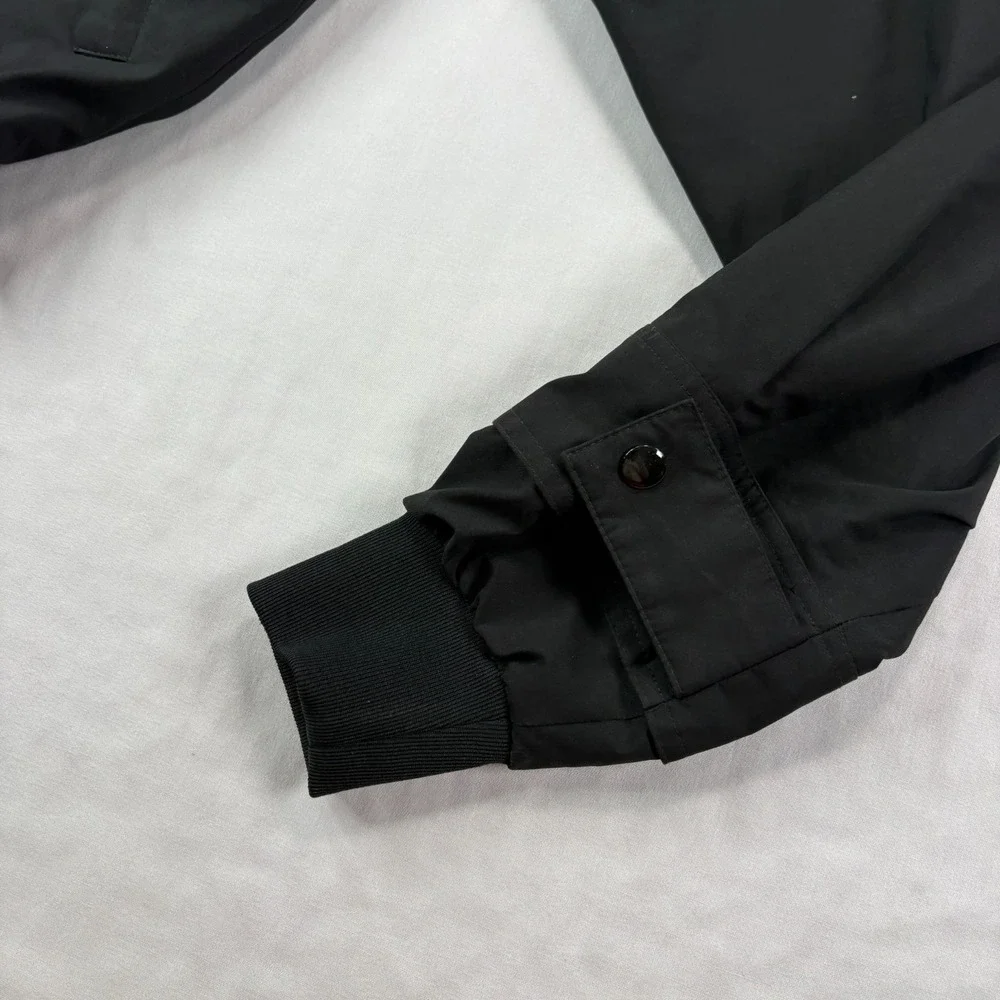 zero restriction jacket has